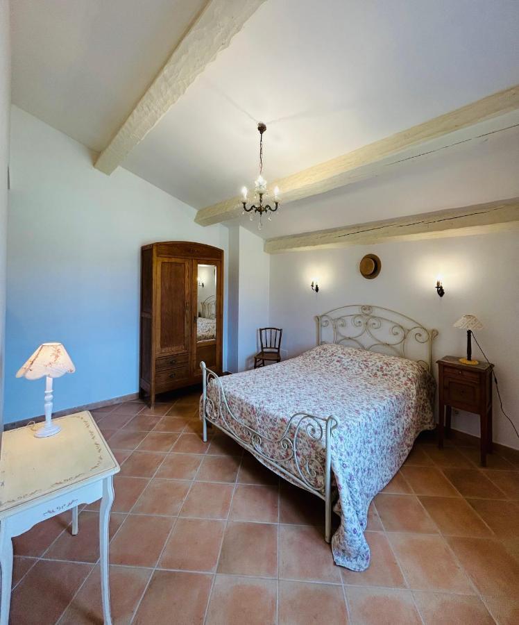 Chateau Du Grand Jas Entrecasteaux Экстерьер фото